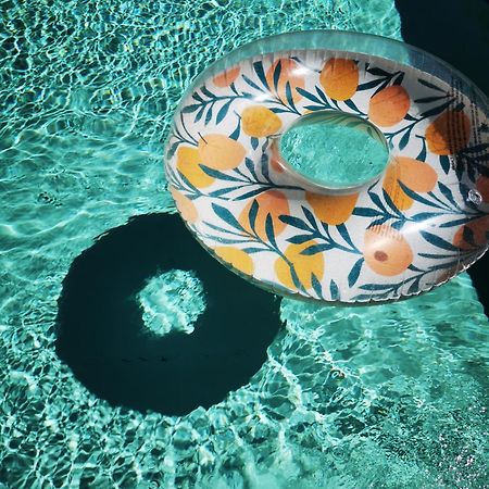 Studio De Charme En Provence, Piscine Et Jacuzzi Partages Льо Люк Екстериор снимка