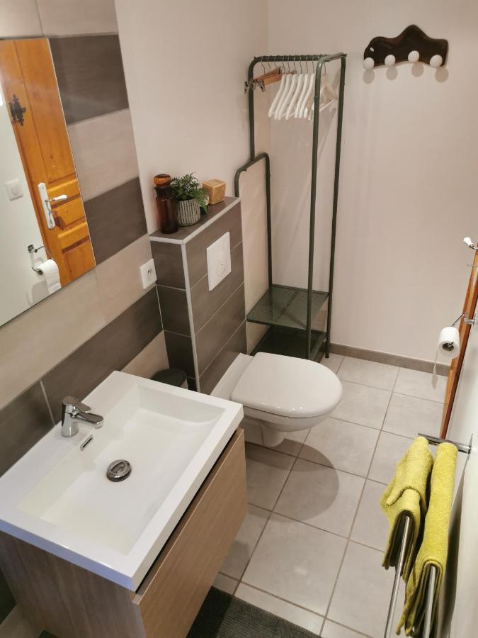 Studio De Charme En Provence, Piscine Et Jacuzzi Partages Льо Люк Екстериор снимка